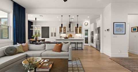 5201 F St, Sacramento, CA 95819 Photo