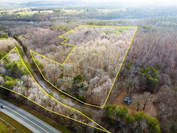 120 Old Highway 96 , Burns, TN 37029