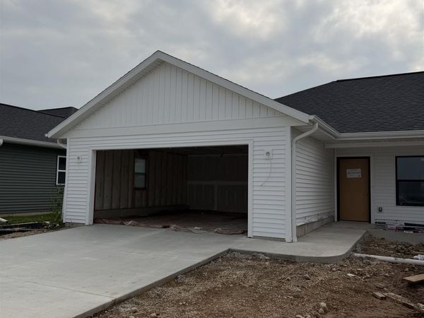 984 Bell Circle, Arlington, WI 53911