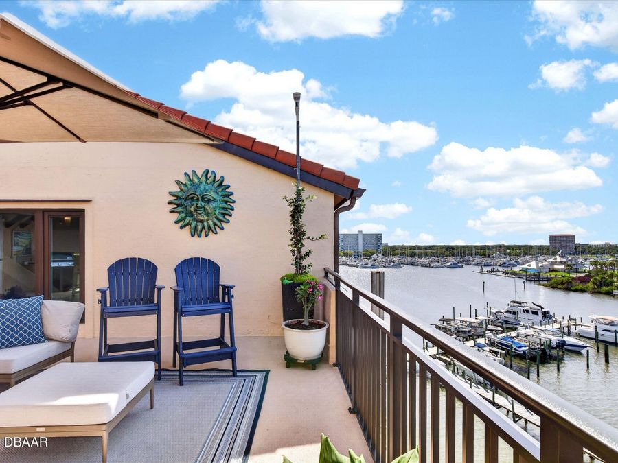 Property Image 100