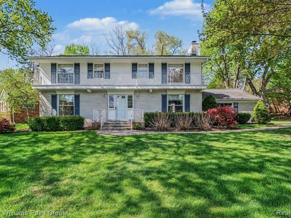914 Croydon Road, Rochester Hills, MI 48309