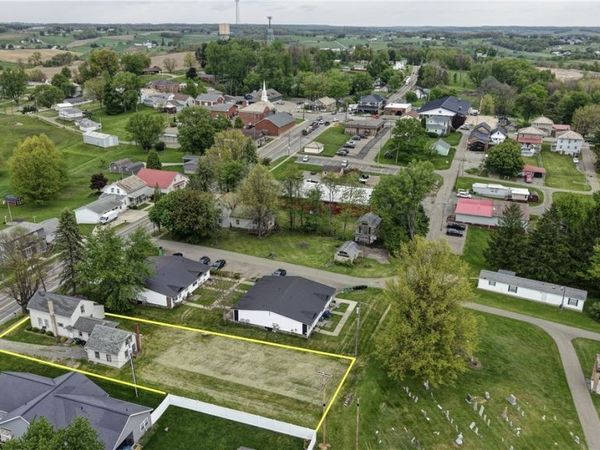 167 Mill Street SW, Sugarcreek, OH 44681