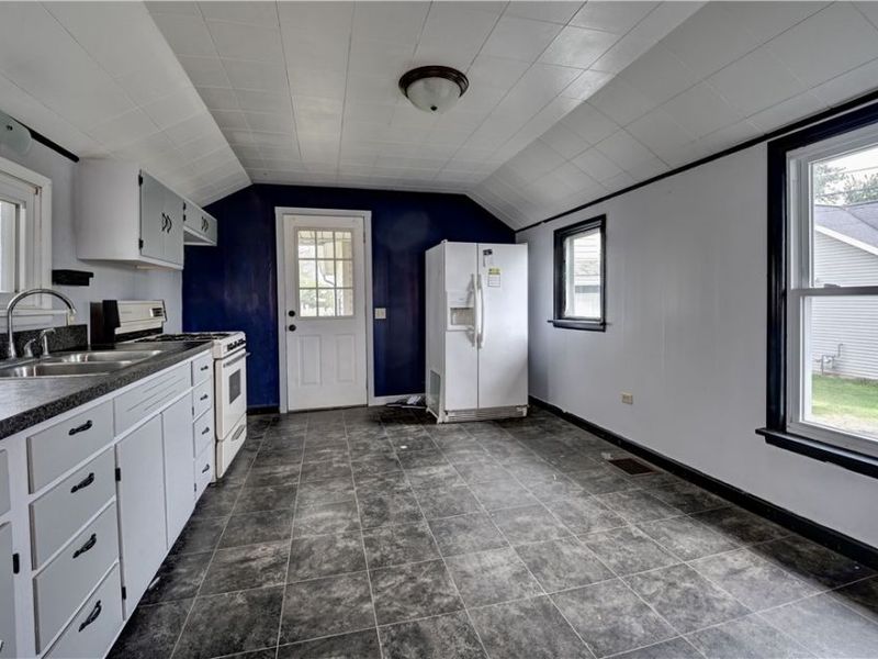 167 Mill Street SW, Sugarcreek, OH 44681 Photo 19