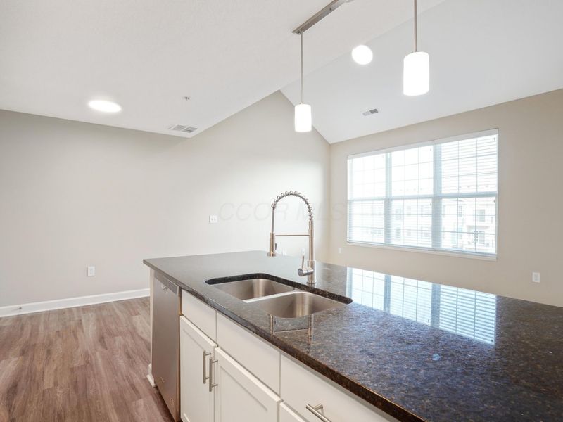 5906 Whitebark Pine Trail , Dublin, OH 43016 Photo 10