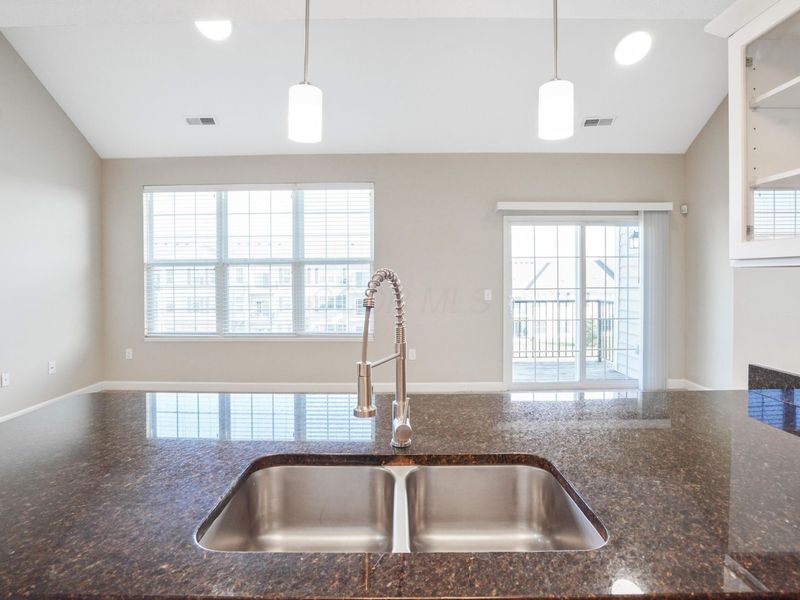 5906 Whitebark Pine Trail , Dublin, OH 43016 Photo 11