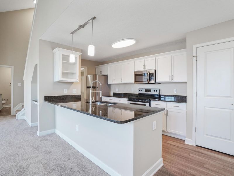 5906 Whitebark Pine Trail , Dublin, OH 43016 Photo 7