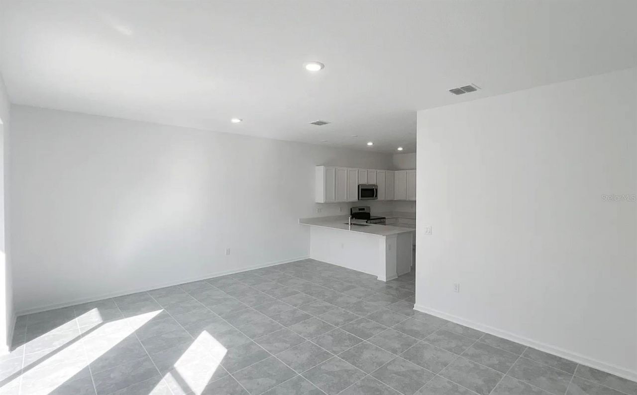 2562 Skyline Loop, Kissimmee, FL 34758 Photo