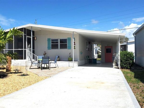 712 CAREFREE , VENICE, FL 34285