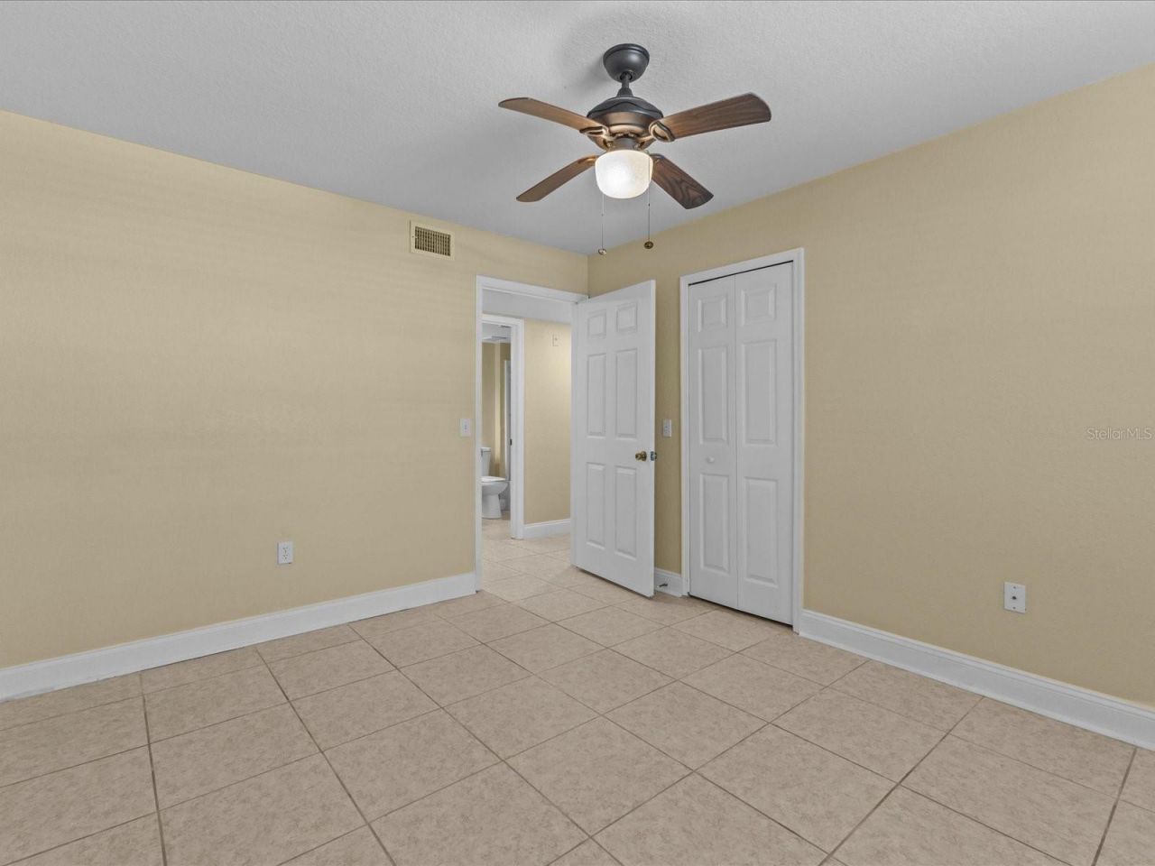 13839 Fairway Island Drive, Unit 1111, Orlando, FL 32837 Photo