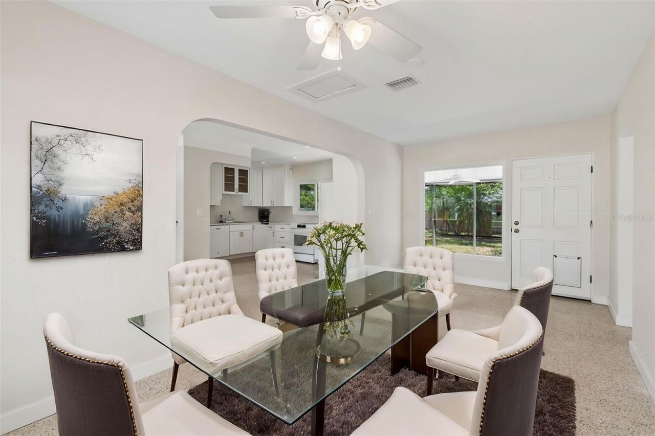 2700 43rd Street N, Saint Petersburg, FL 33713 Photo