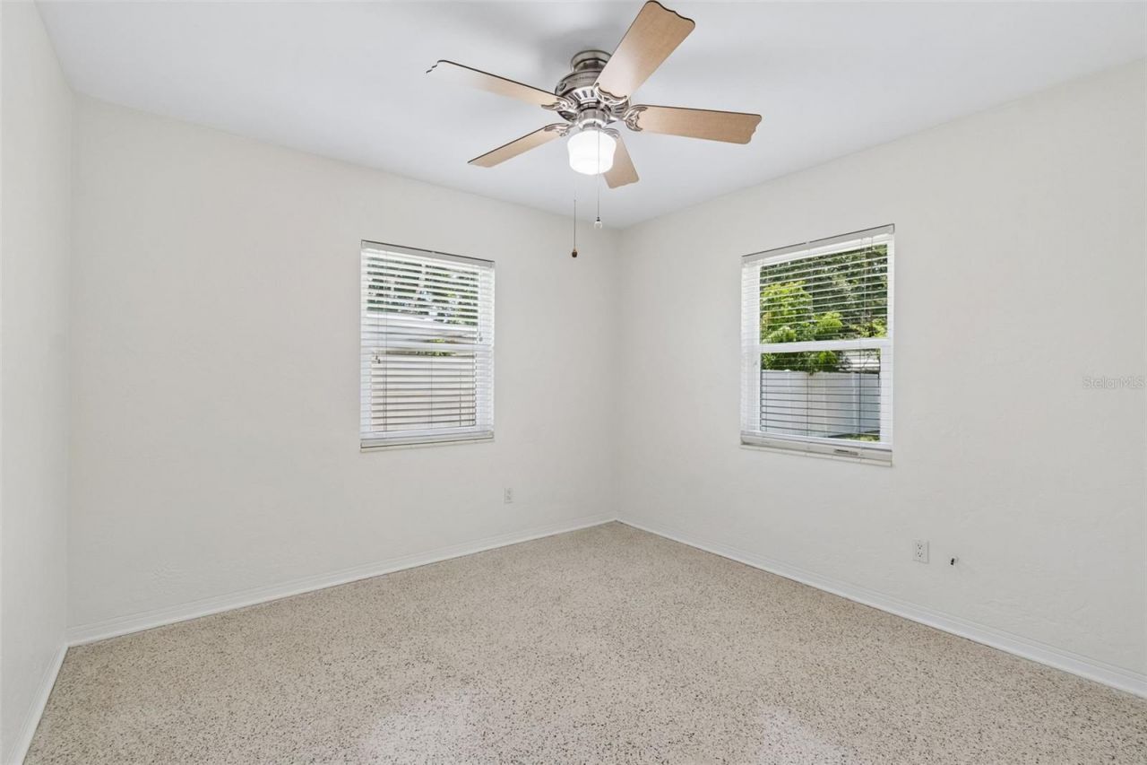 2700 43rd Street N, Saint Petersburg, FL 33713 Photo