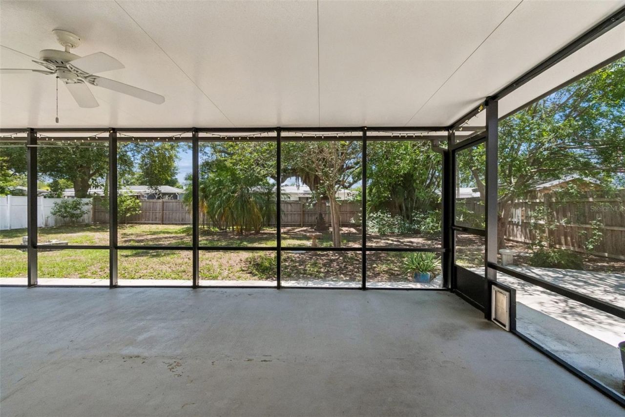 2700 43rd Street N, Saint Petersburg, FL 33713 Photo