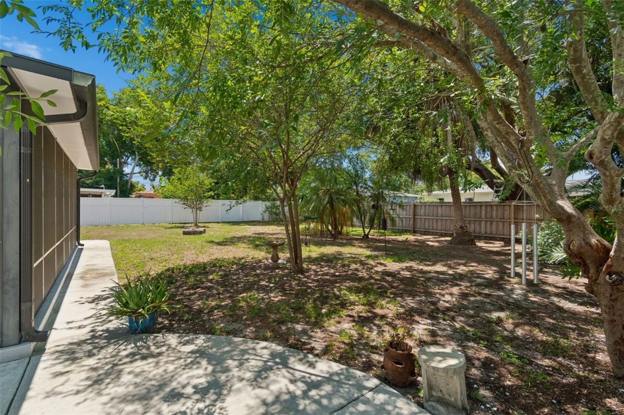 2700 43rd Street N, Saint Petersburg, FL 33713 Photo