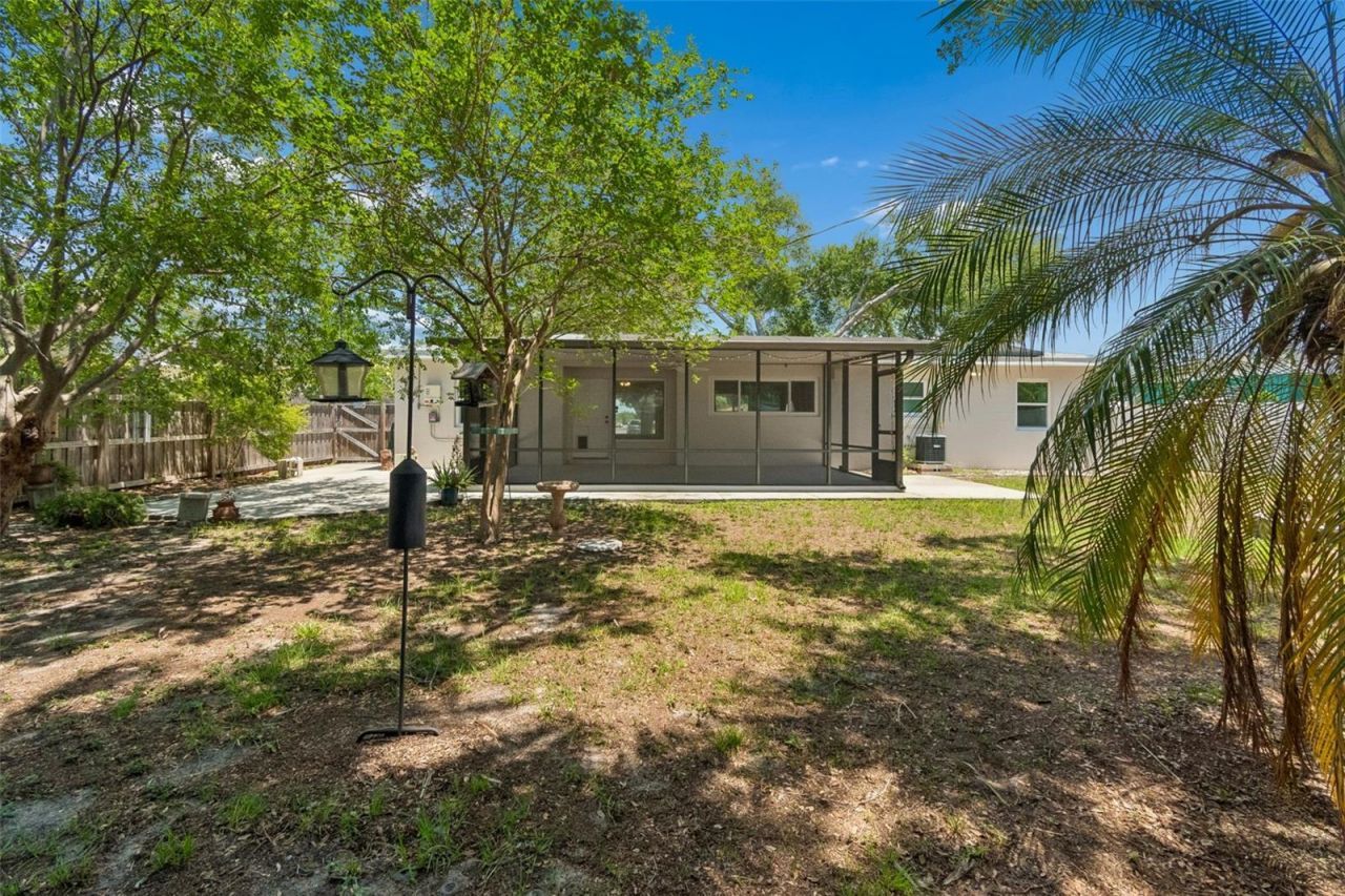 2700 43rd Street N, Saint Petersburg, FL 33713 Photo