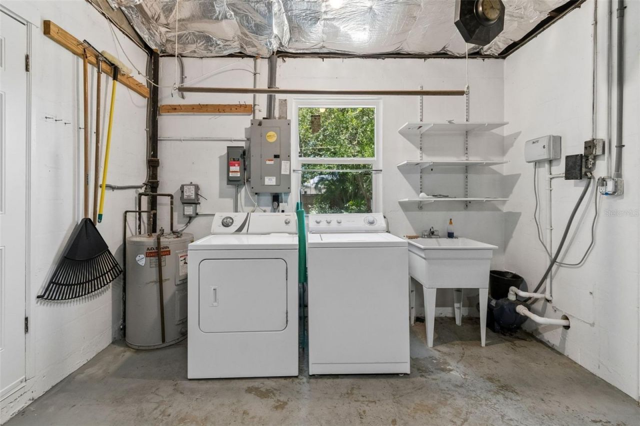 2700 43rd Street N, Saint Petersburg, FL 33713 Photo