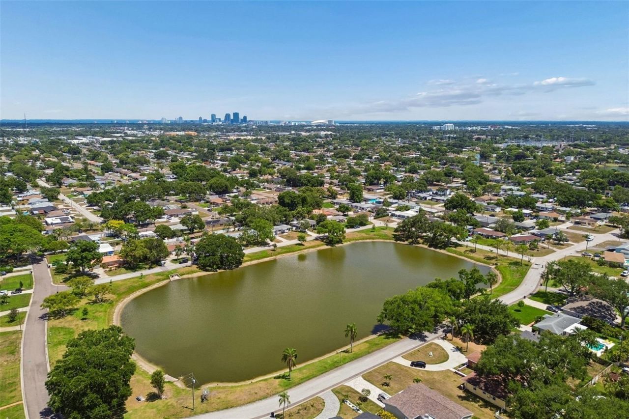 2700 43rd Street N, Saint Petersburg, FL 33713 Photo
