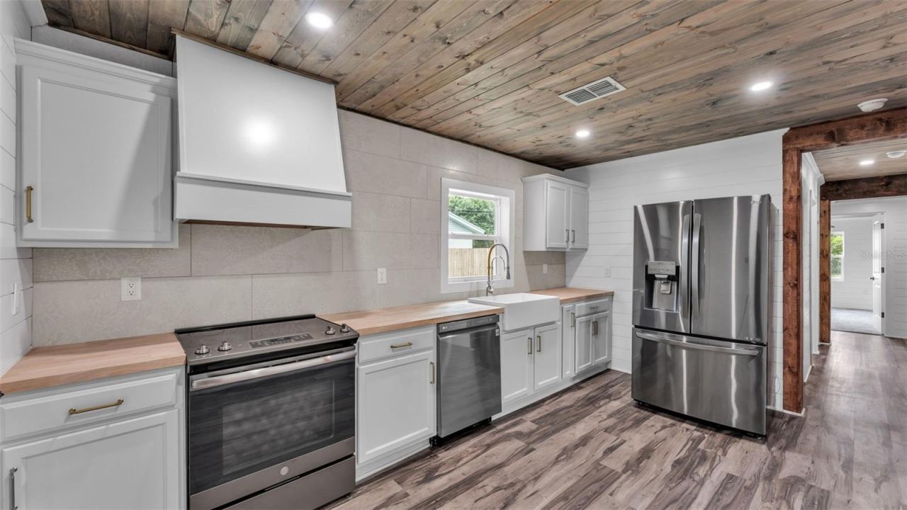 127 Colonial Drive, Auburndale, FL 33823 Photo