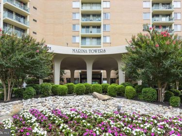 501 SLATERS LANE, Unit 824, ALEXANDRIA, VA 22314