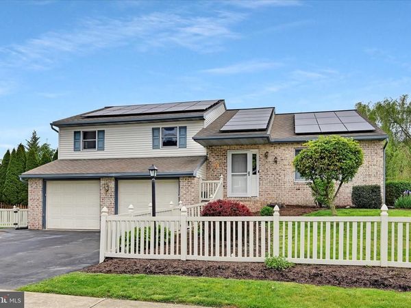 205 ROOSEVELT CIRCLE, EPHRATA, PA 17522
