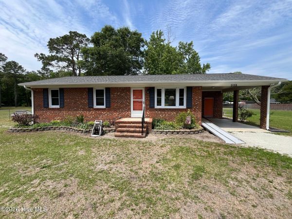 2133 Catherine Lake Road, Richlands, NC 28574