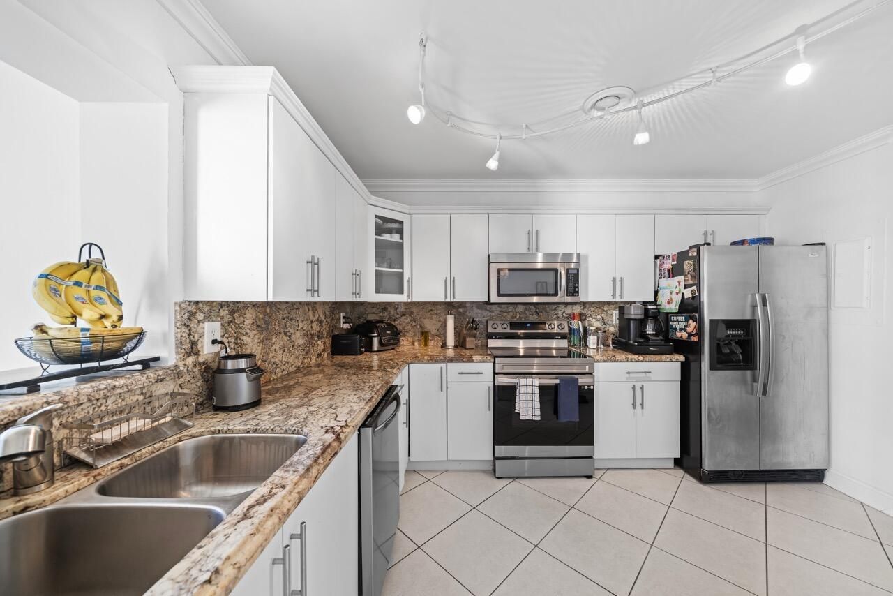 8745 SW 137th Avenue, Miami, FL 33183 Photo