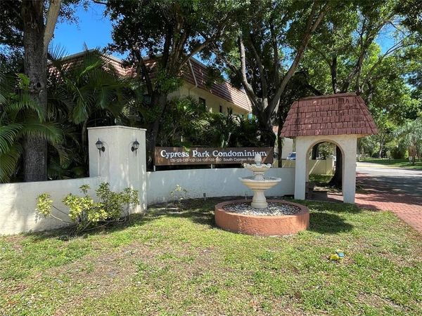 132 S Cypress Road, Unit 523, Pompano Beach, FL 33060