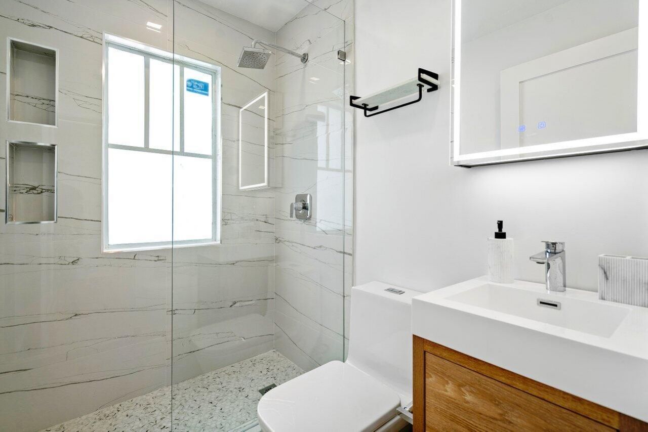 401 NE 2nd Avenue, Unit 4, Delray Beach, FL 33444 Photo