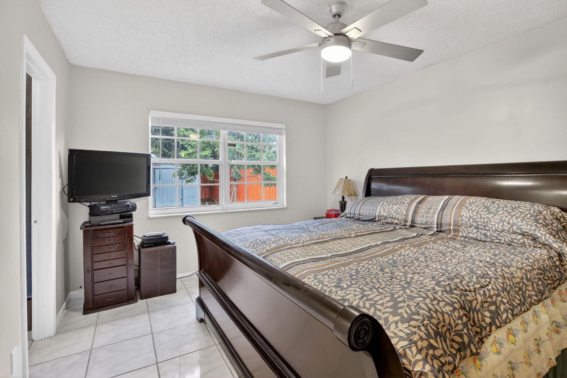 1411 NW 89th Avenue, Pembroke Pines, FL 33024 Photo
