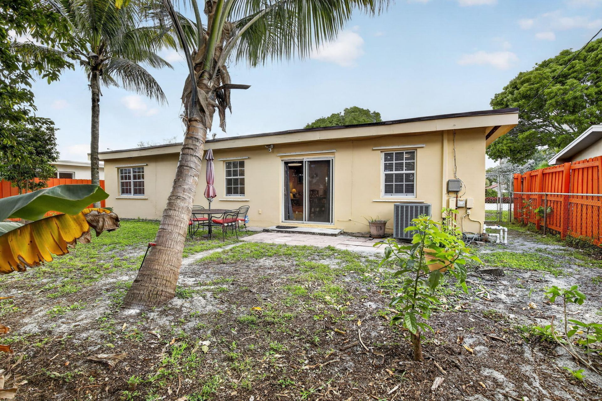 1411 NW 89th Avenue, Pembroke Pines, FL 33024 Photo