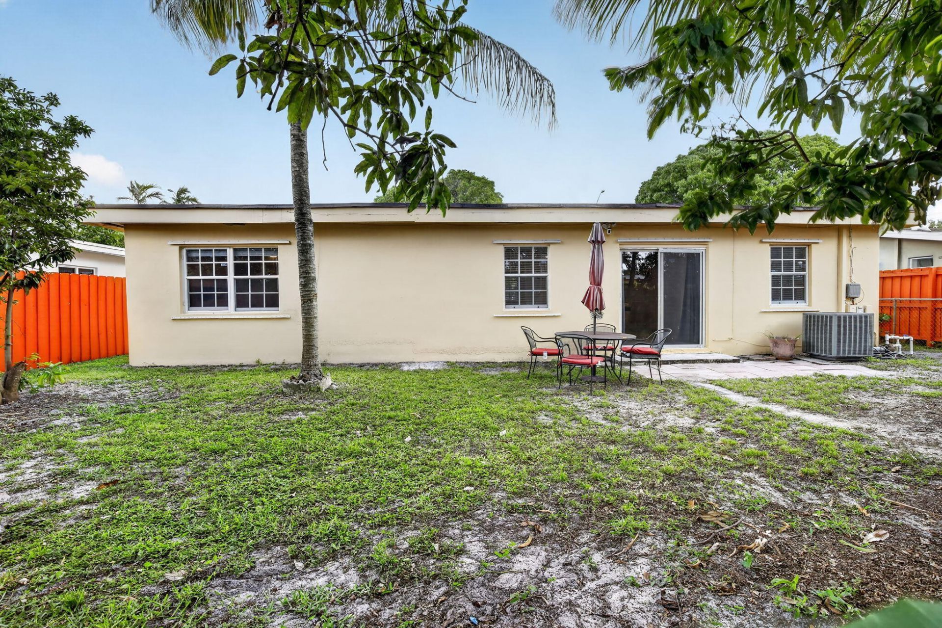 1411 NW 89th Avenue, Pembroke Pines, FL 33024 Photo