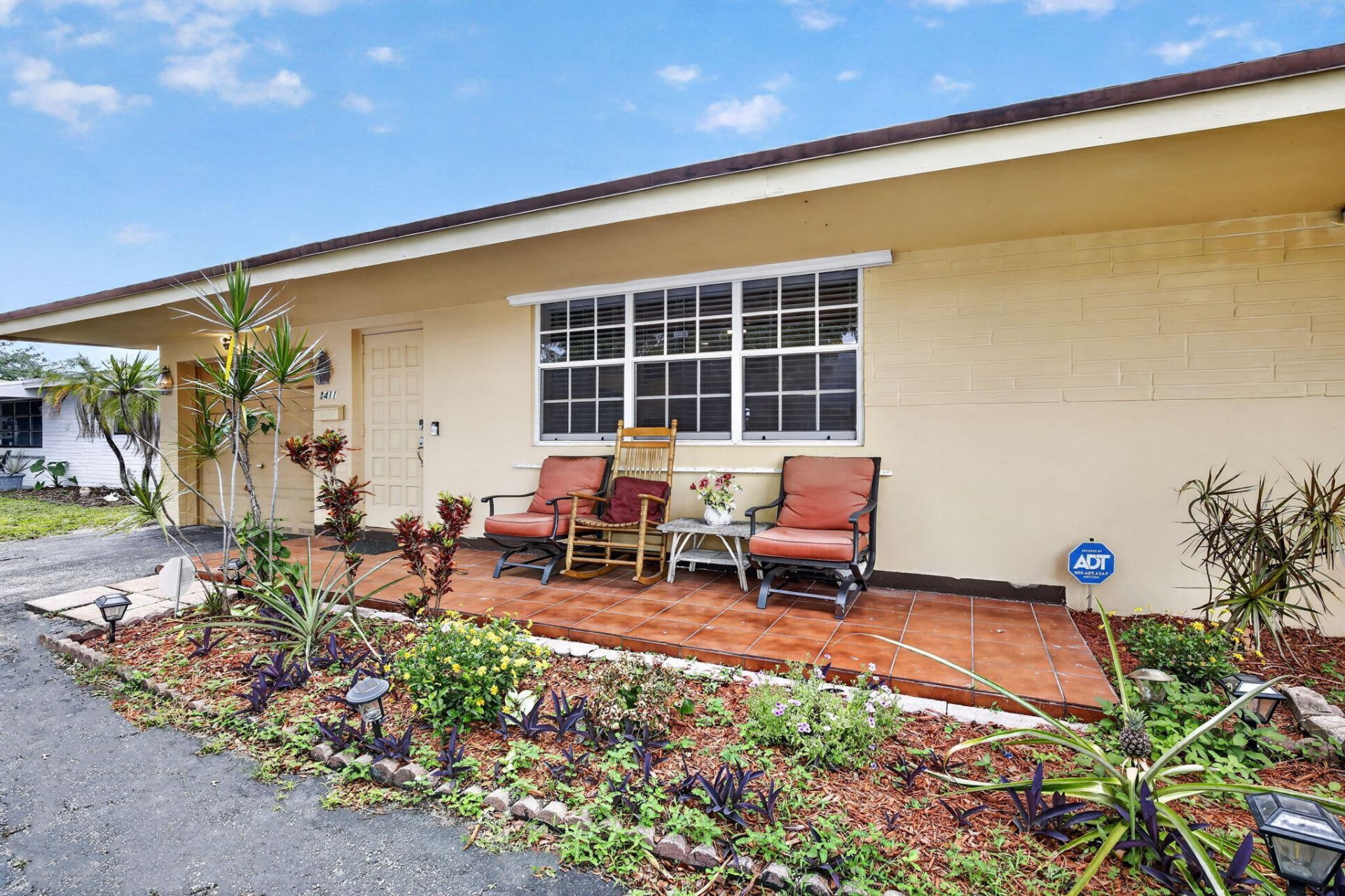 1411 NW 89th Avenue, Pembroke Pines, FL 33024 Photo