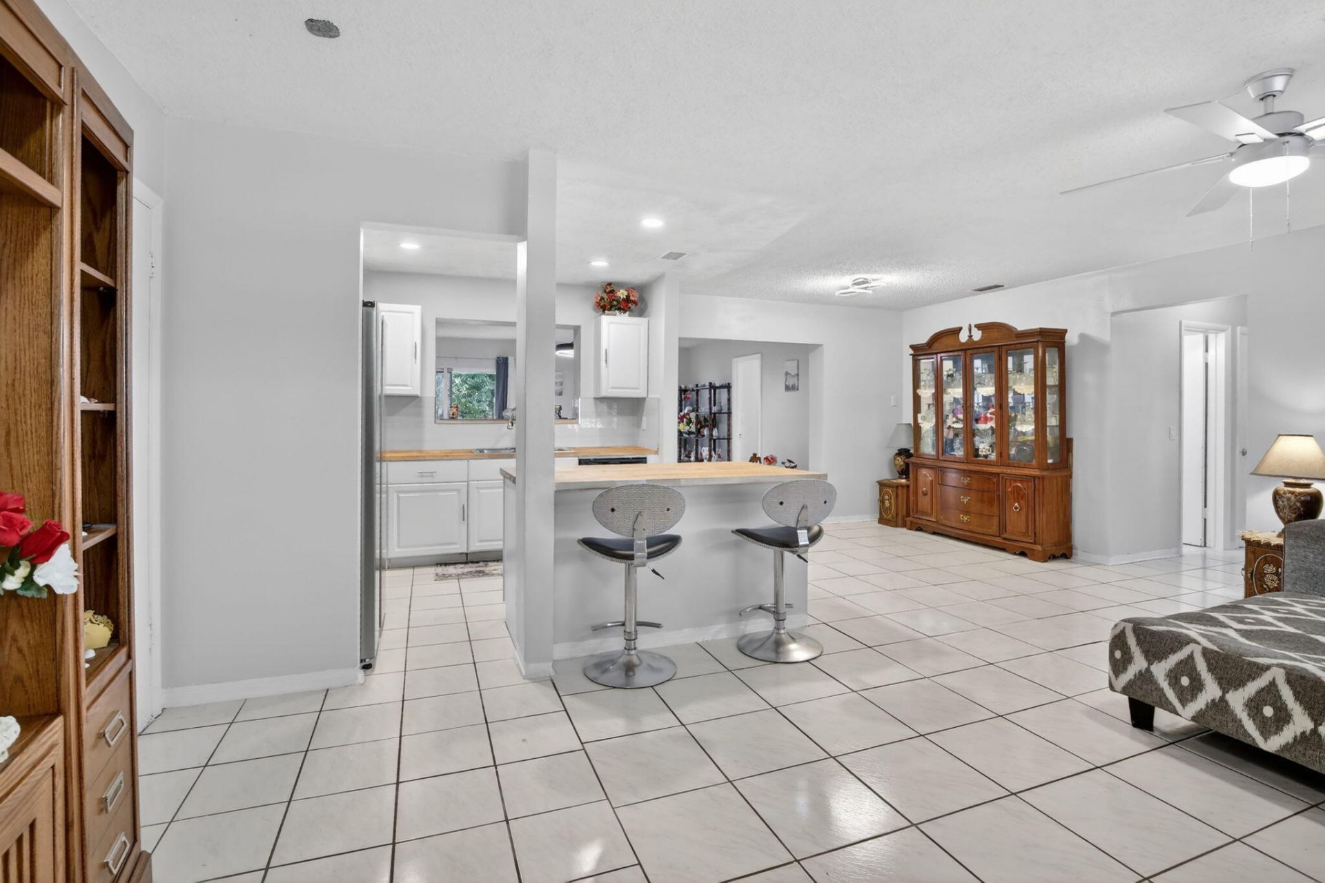 1411 NW 89th Avenue, Pembroke Pines, FL 33024 Photo
