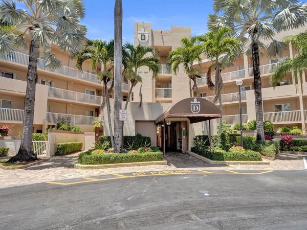 7609 Granville Drive, Unit 105, Tamarac, FL 33321