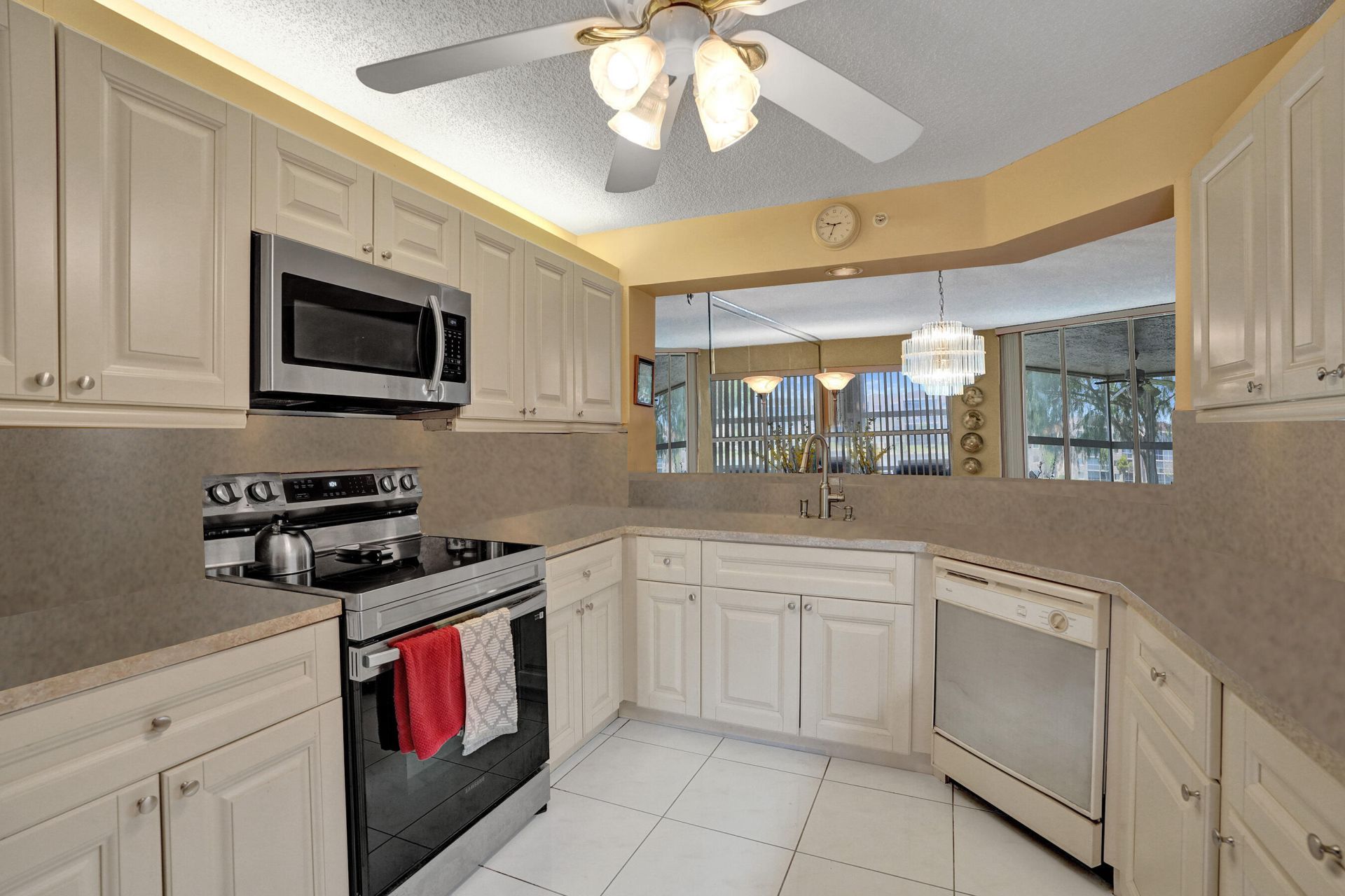 7609 Granville Drive, Unit 105, Tamarac, FL 33321 Photo