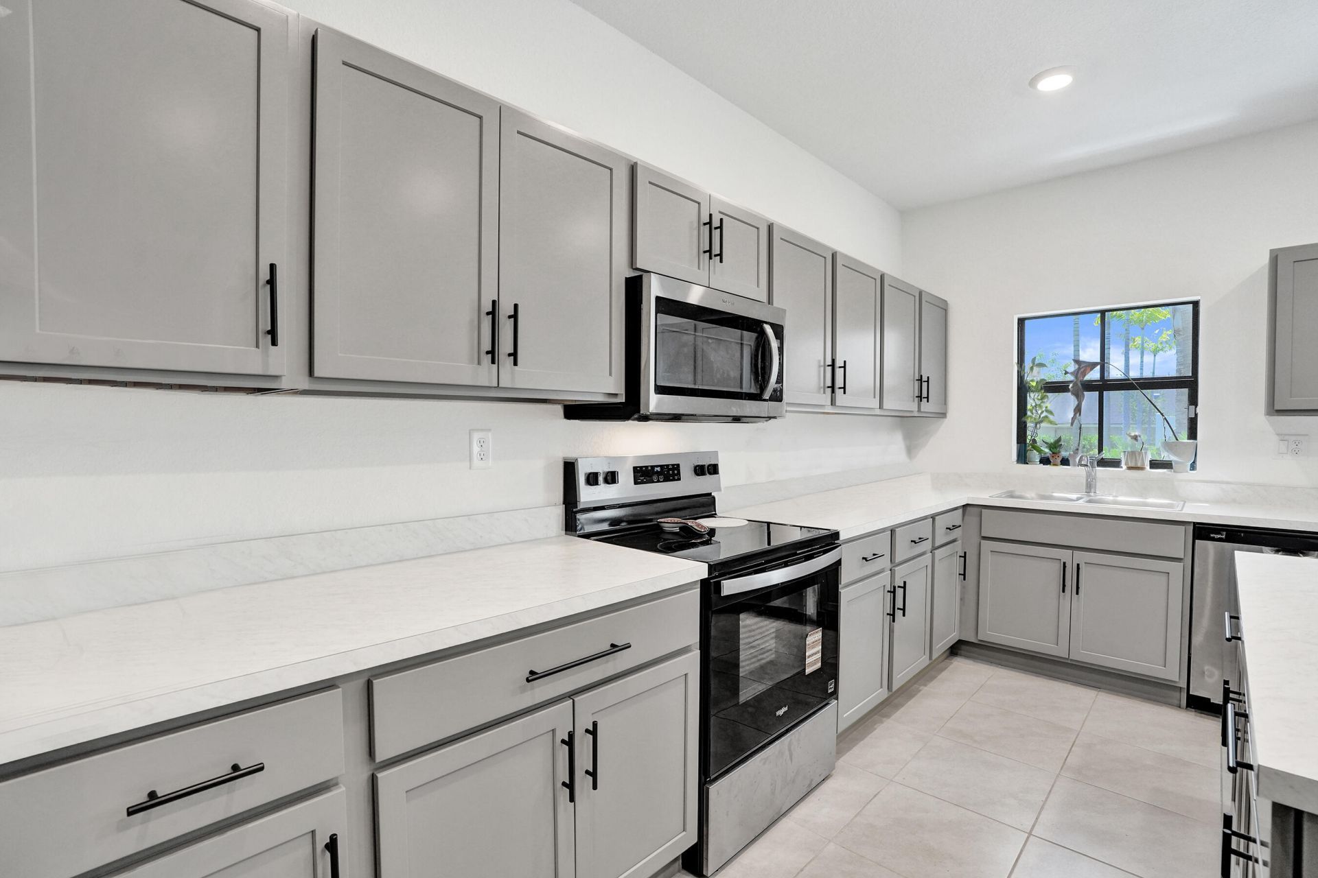 975 NW 3rd Terrace, Pompano Beach, FL 33060 Photo