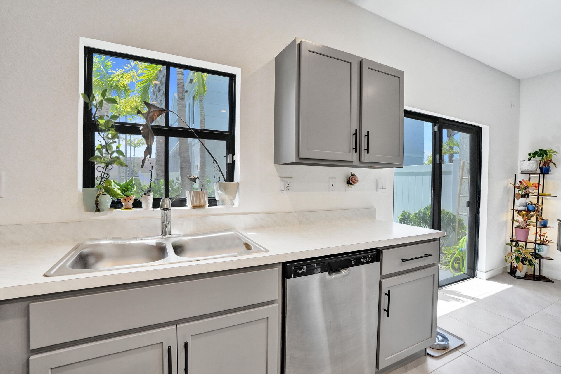975 NW 3rd Terrace, Pompano Beach, FL 33060 Photo