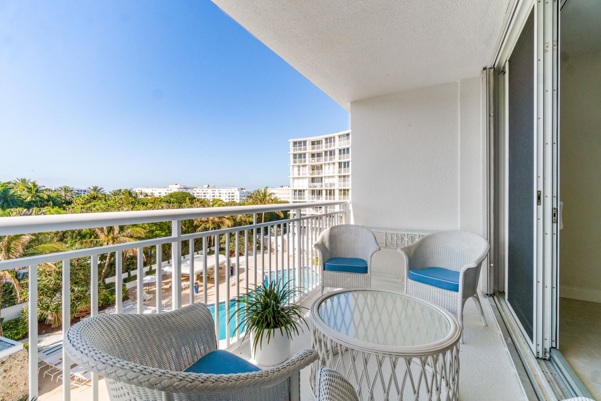 2780 S Ocean Boulevard, Unit 406, Palm Beach, FL 33480 Photo