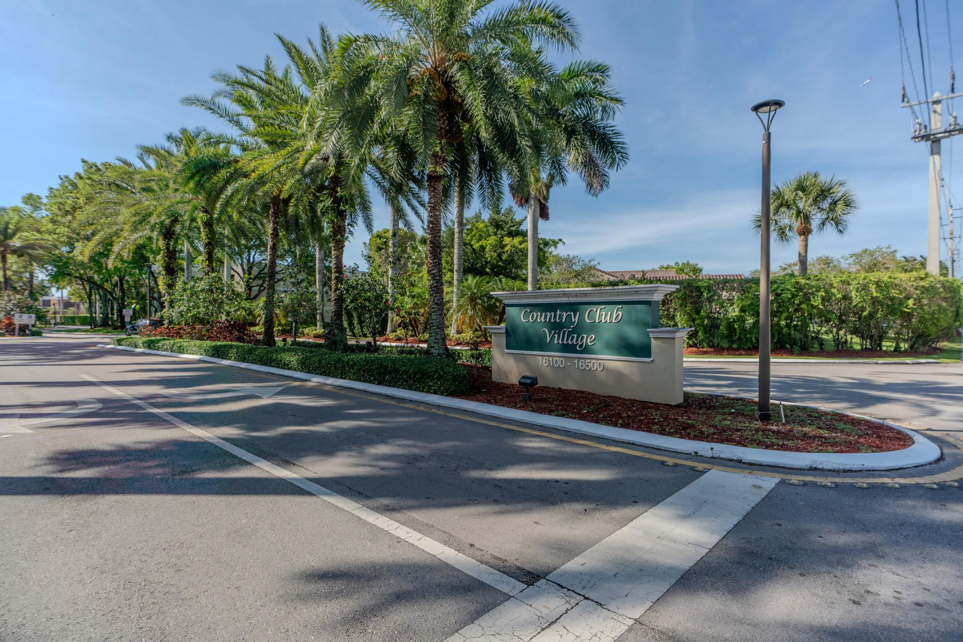 16401 Golf Club Road, Unit 113, Weston, FL 33326 Photo