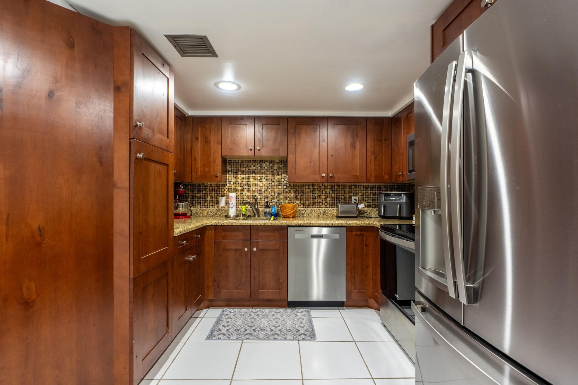 16401 Golf Club Road, Unit 113, Weston, FL 33326 Photo
