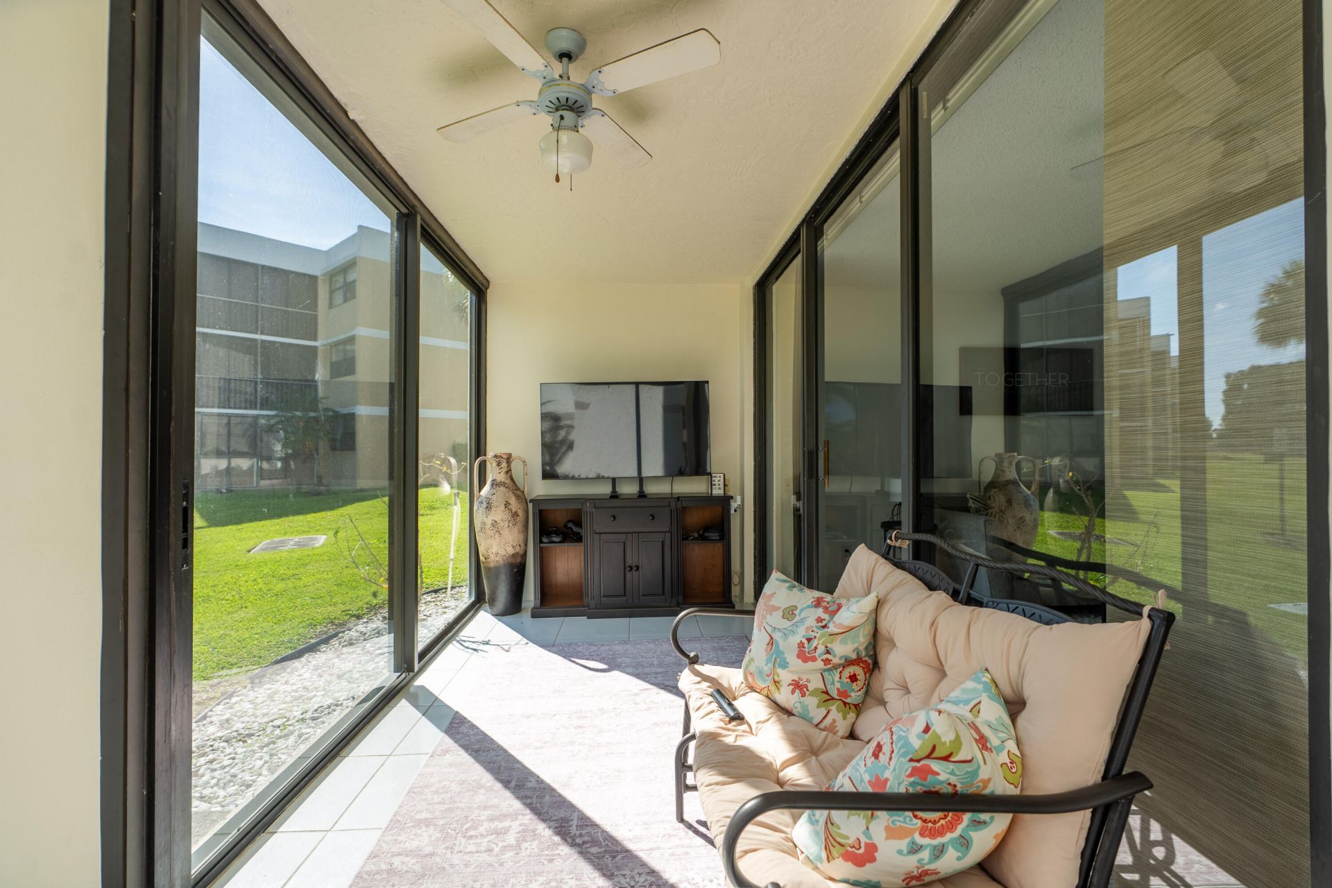 16401 Golf Club Road, Unit 113, Weston, FL 33326 Photo