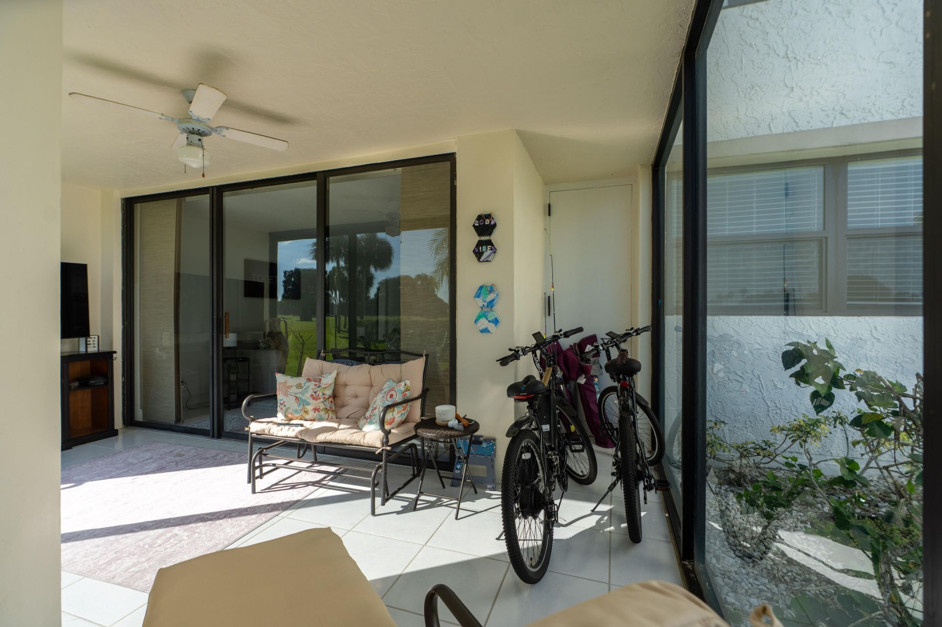 16401 Golf Club Road, Unit 113, Weston, FL 33326 Photo