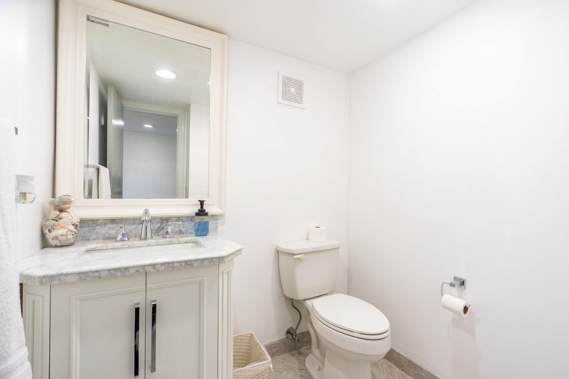 16401 Golf Club Road, Unit 113, Weston, FL 33326 Photo