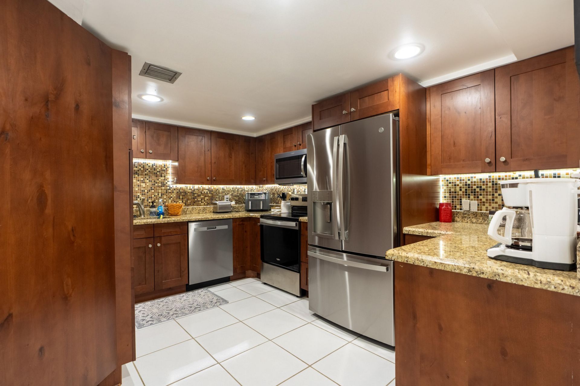 16401 Golf Club Road, Unit 113, Weston, FL 33326 Photo