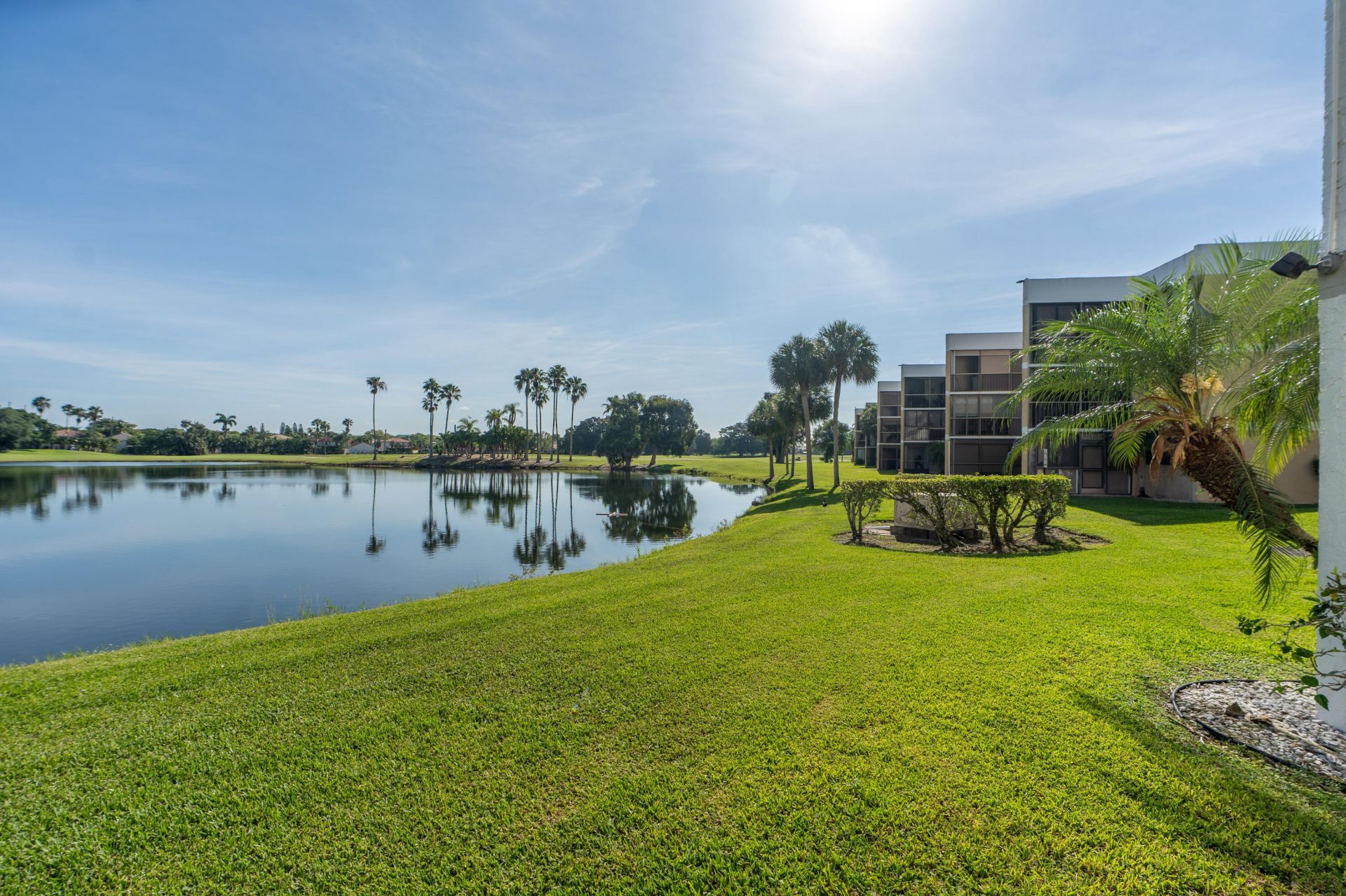 16401 Golf Club Road, Unit 113, Weston, FL 33326 Photo