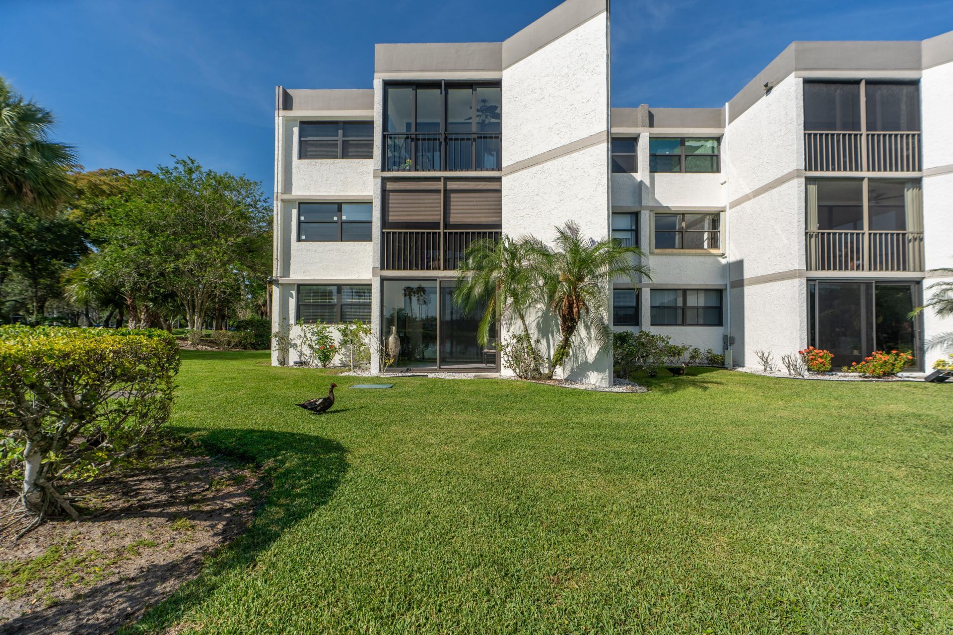16401 Golf Club Road, Unit 113, Weston, FL 33326 Photo