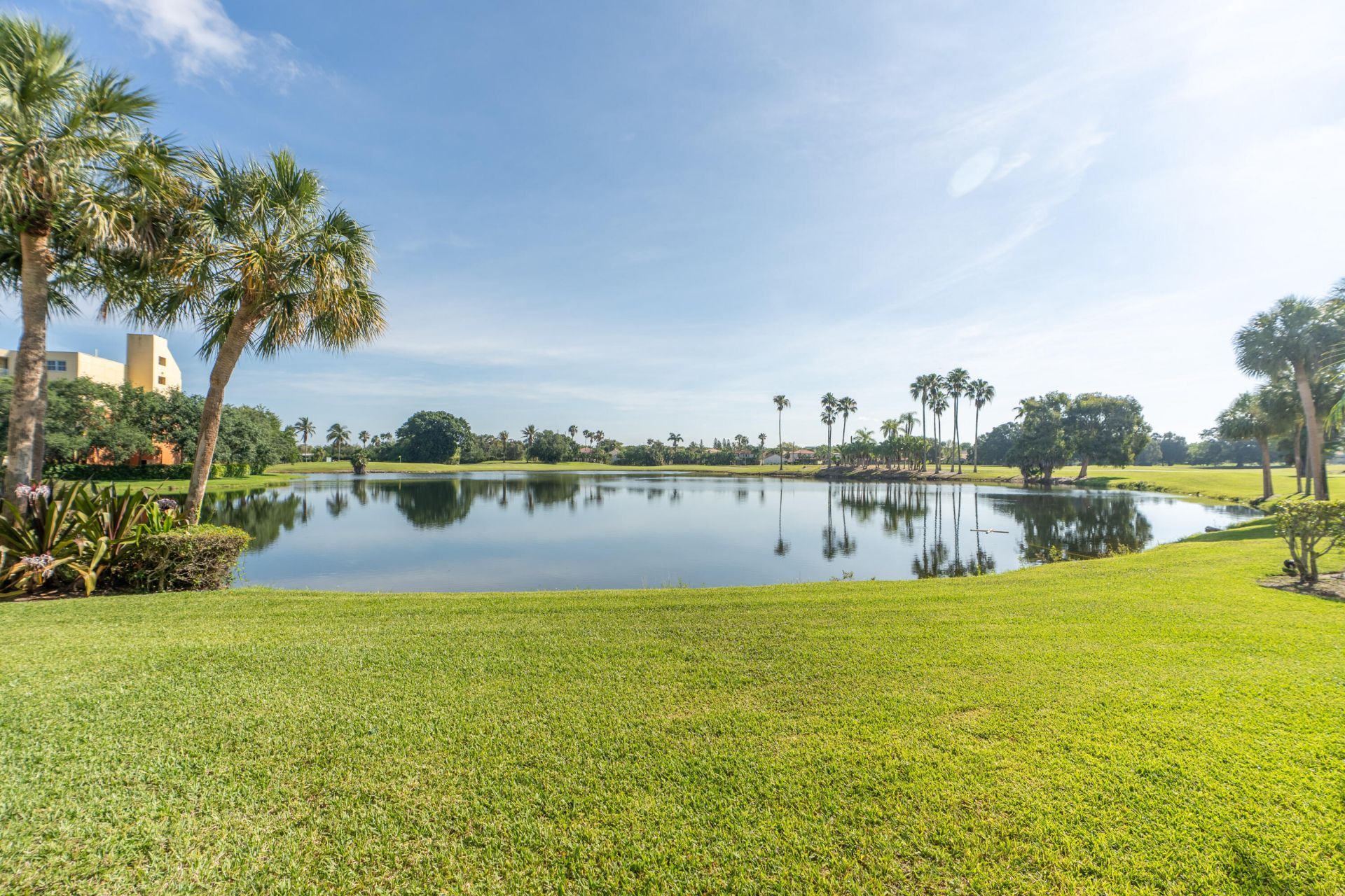 16401 Golf Club Road, Unit 113, Weston, FL 33326 Photo