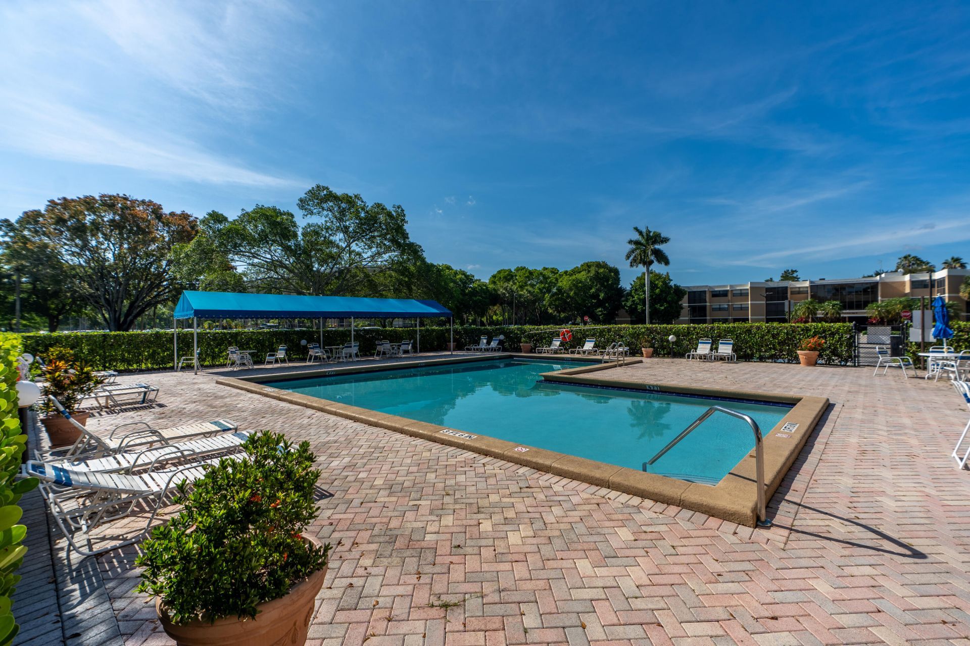 16401 Golf Club Road, Unit 113, Weston, FL 33326 Photo
