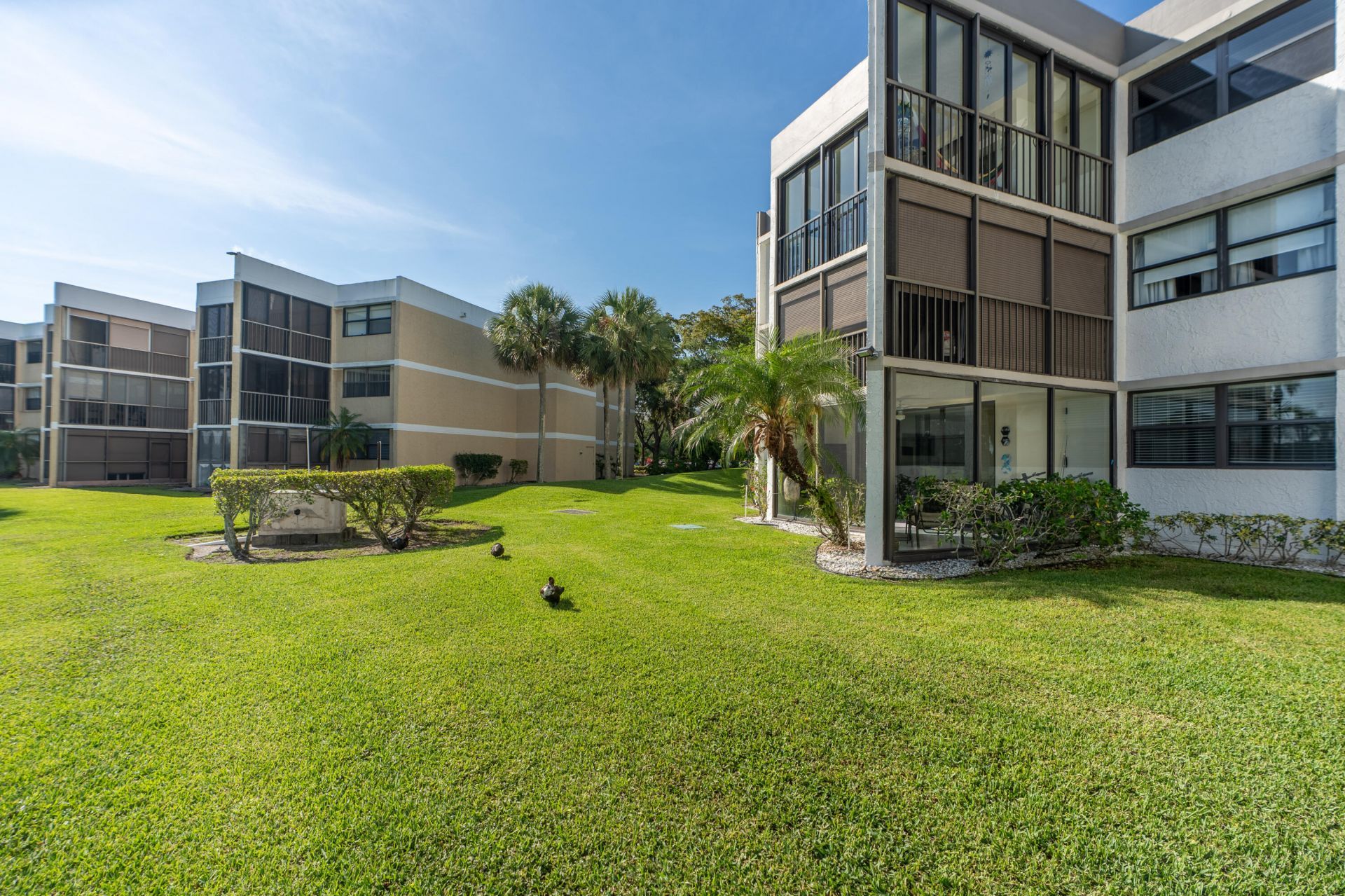 16401 Golf Club Road, Unit 113, Weston, FL 33326 Photo