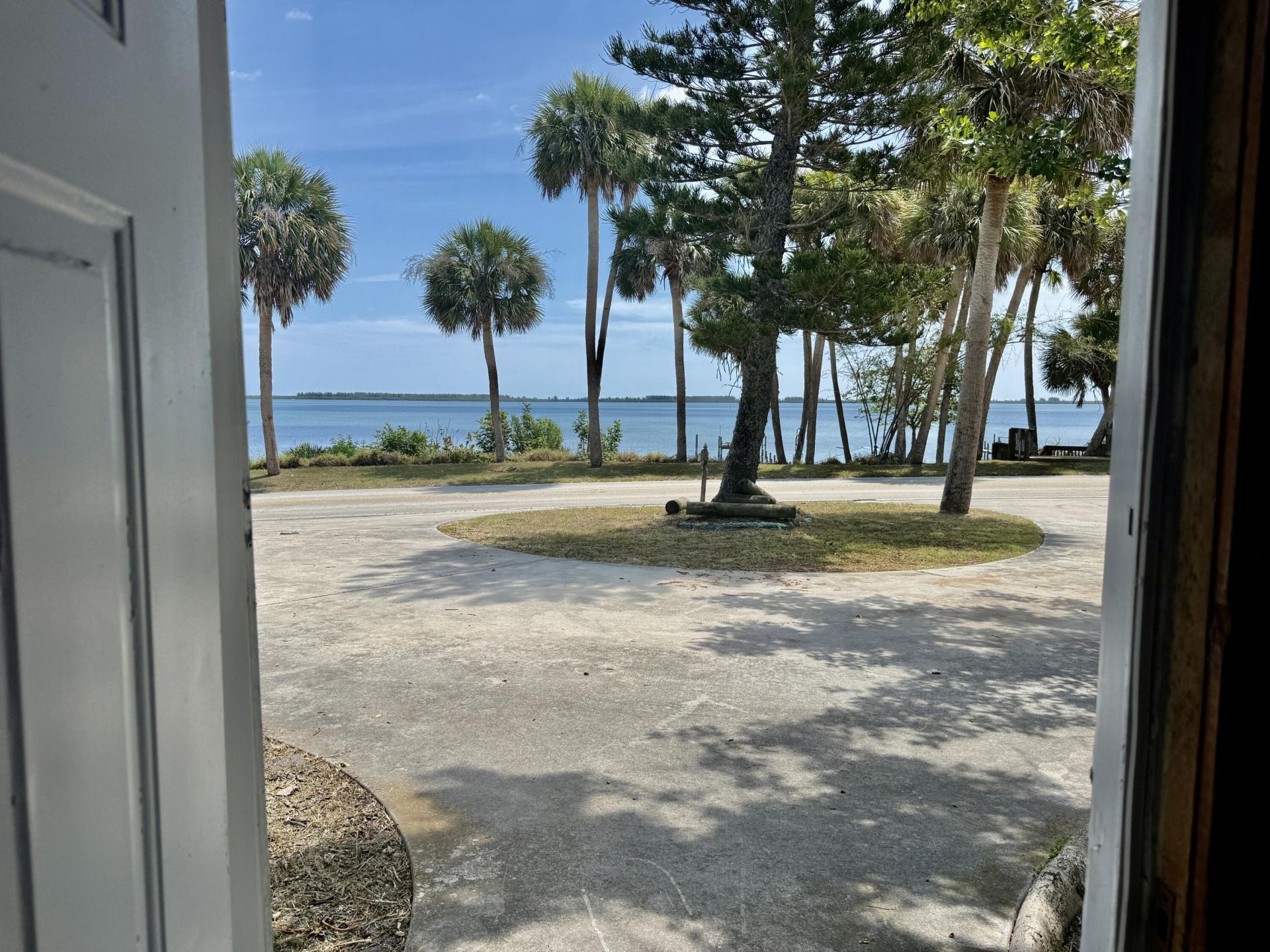 4507 S Indian River Drive, Fort Pierce, FL 34982 Photo