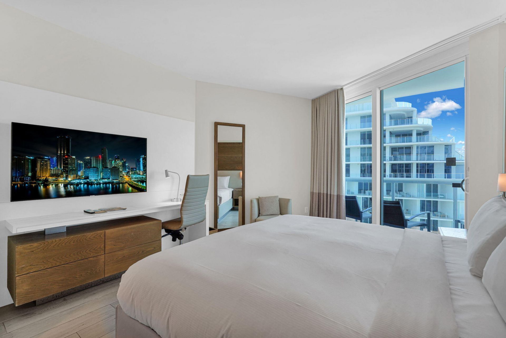 505 N Fort Lauderdale Beach Boulevard, Unit 2314, Fort Lauderdale, FL 33304 Photo